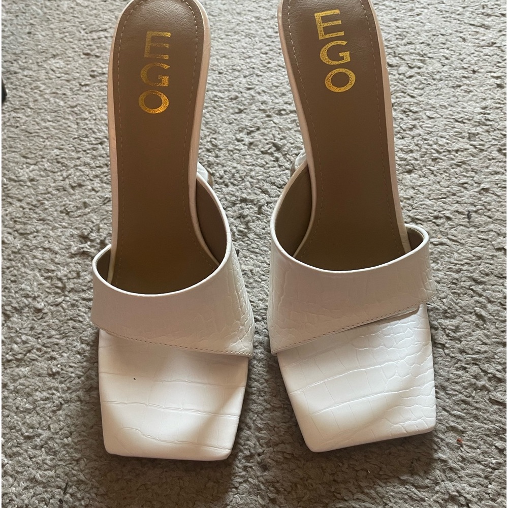 Cream high heels 9